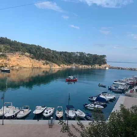 The Stone House * 沃特斯