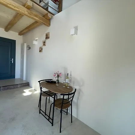 度假居 The Stone House *