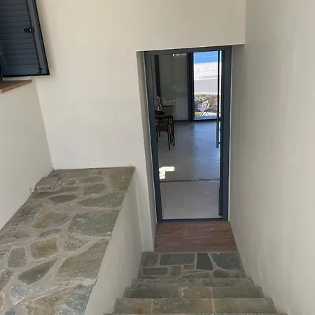 度假居 The Stone House 沃特斯